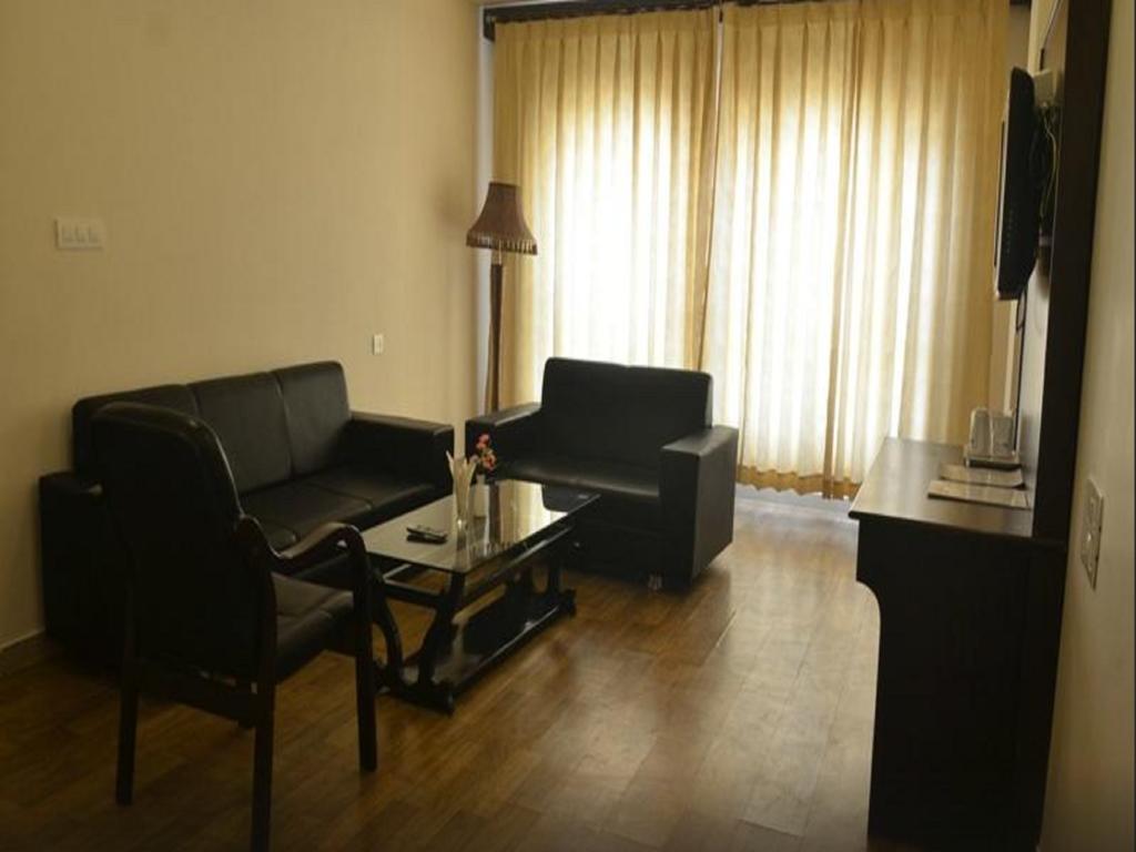 Seven Sky Clarks Exotica Hotell Bhuj Rum bild