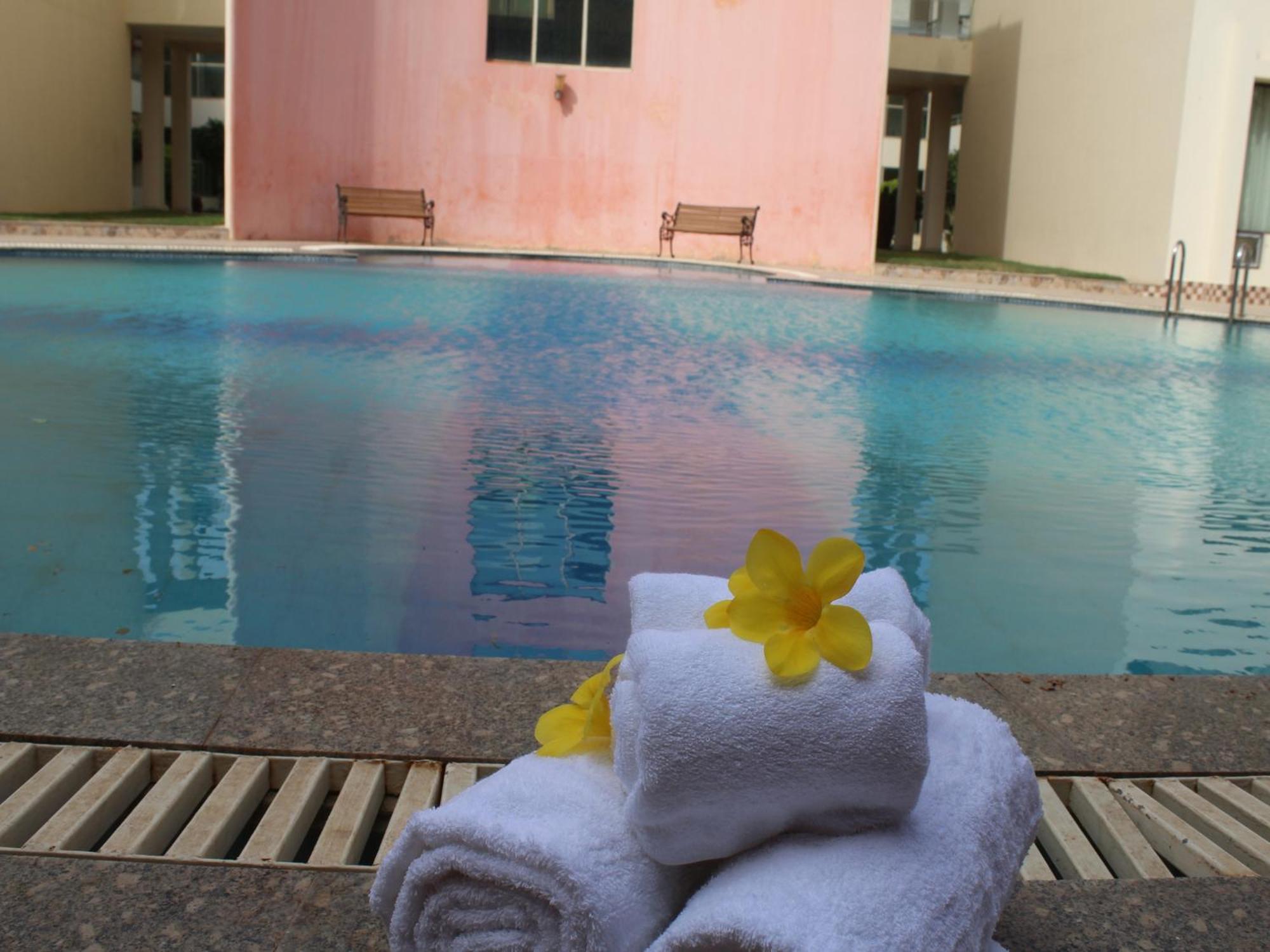 Seven Sky Clarks Exotica Hotell Bhuj Exteriör bild